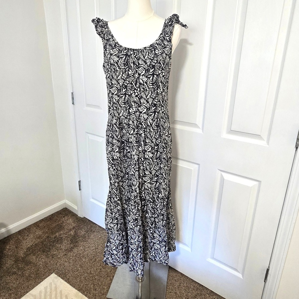 Grade & Gather Maxi Dress Womens Medium Black White Fern Botanical Tiered Cotton